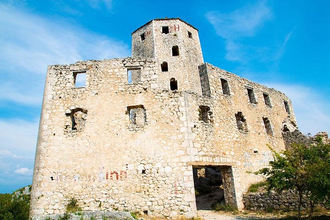PRIVATE TOUR to Mostar, Stolac, Pocitelj & Blagaj by CRUISER TAXI - Food, coffee, and local flavor