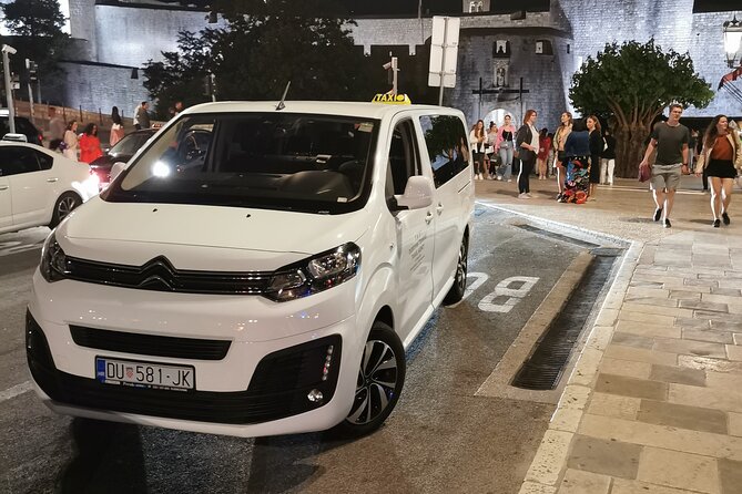 Private Transfer by 8 seats van from and to Dubrovnik Airport - Why a private airport ride helps in Dubrovnik