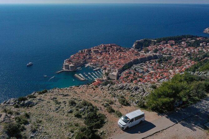 Private Transfer by 8 seats van from and to Dubrovnik Airport - The timing, hours, and airport planning