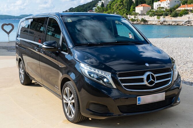 Private Transfer Dubrovnik Airport to Accommodation in Dubrovnik - Meeting your driver at Dubrovnik Airport