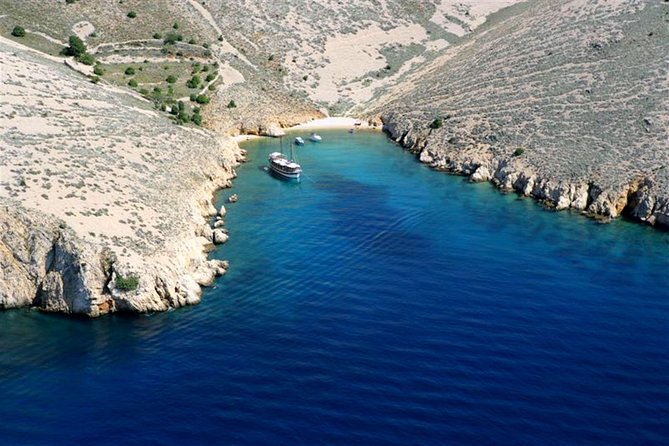 Private Wild Bays Boat Trip with Captain Bobo - Seasonal timing, panoramic rides, and sunset options