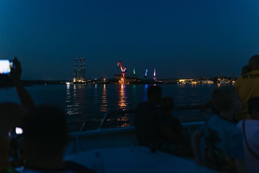 Pula: Brijuni Sunset Dolphin Cruise with Dinner & Drinks - Sunset views and the return to Pula