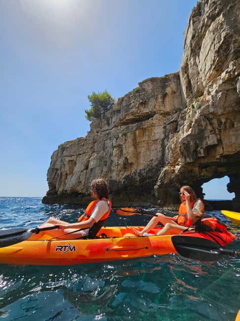 Pula: Cave Kayak Tour, Snorkeling and Island Jumping - Island-hopping around Fratarski, Frašker, and Fraškerić