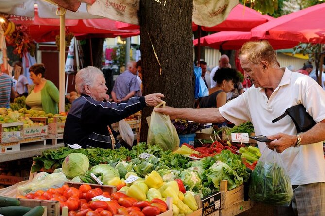 Pula city tour in German - A short German walking tour with a clear purpose