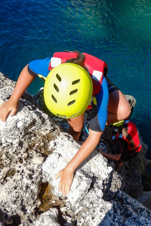 Pula: Coasteering Adventure with Guide and Photos - Exploring Pula’s intertidal zone