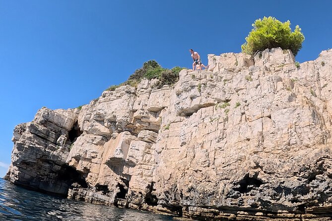 Pula: Half-Day Sailing with Drinks, SUP & GoPro (Max 6 Guests) - What the skipper adds to the day