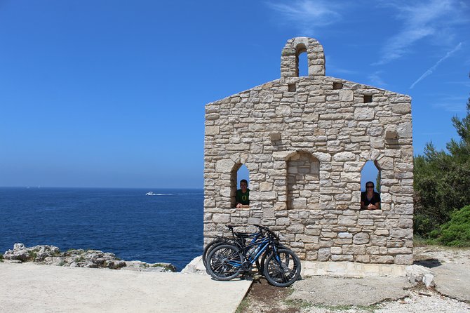 Pula Highlights Bike Adventure - Verudela Canyon and optional cliff jumping