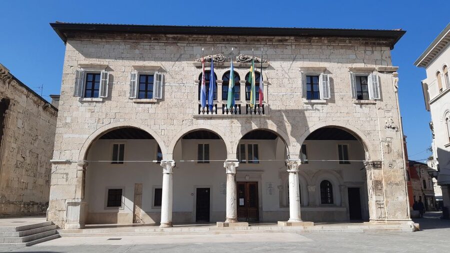 Pula: Historic Sites Private Walking Tour - Starting at Pula Arena