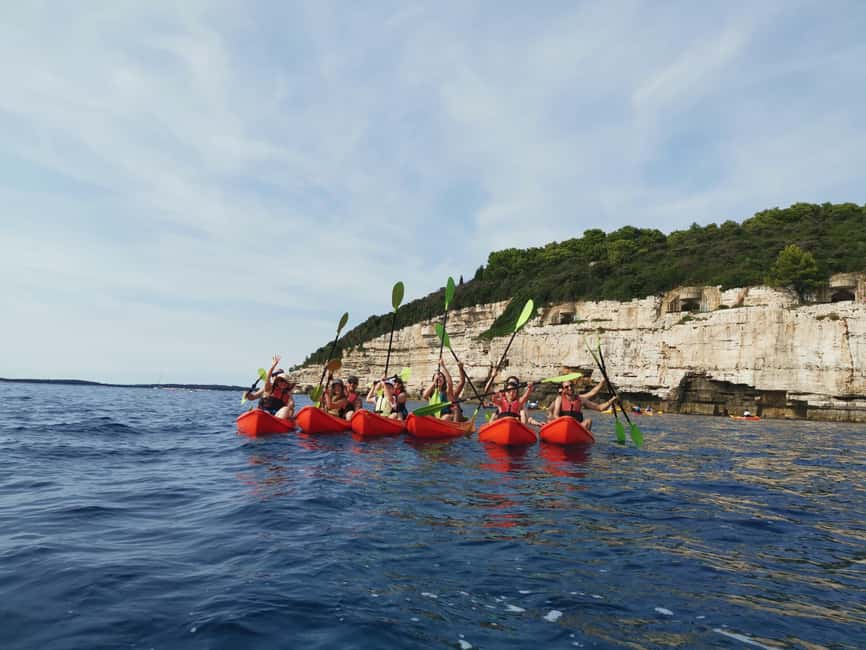 Pula: Sea Adventure – Boat, Kayak, Snorkeling & Cliff Jumps - Entering the canyon and rocky sea passages
