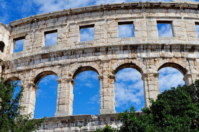 Pula walking tour - Pula Cathedral: a brief look at a living religious site