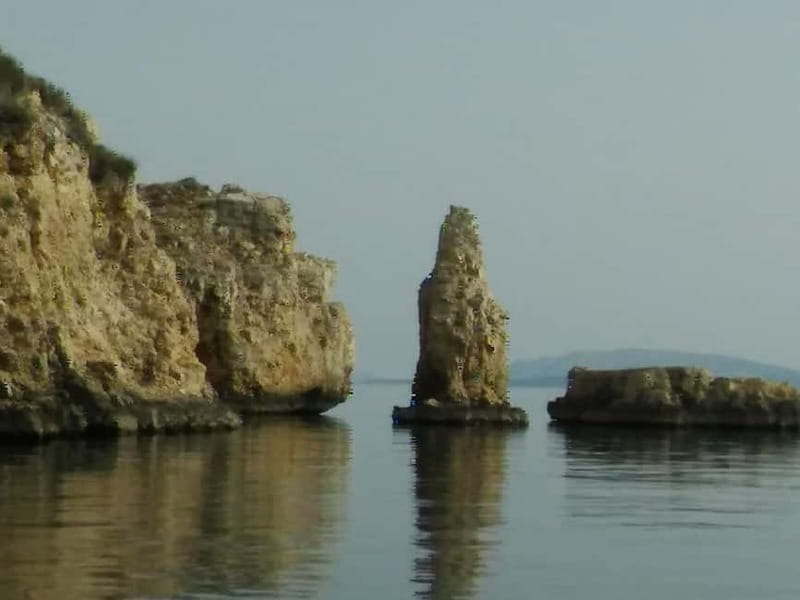 Punat: Stara Baška Wild Bays Private 3,5 h trip - The 15-minute and 35-minute boat sections