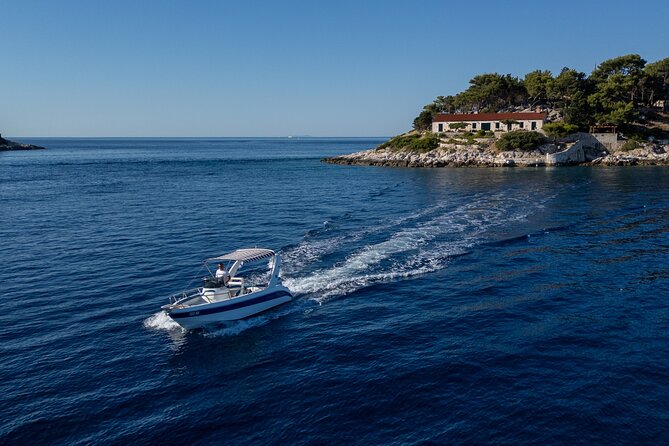 Red Rocks, Hvar Bays & Pakleni – Private Boat Tour from Hvar - Lunch at Notos in Milna