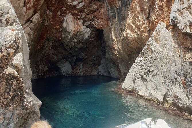 Red Rocks & Southern Side Of Hvar Private Tour - Music and the mood aboard