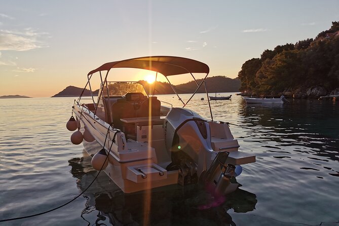 Rent a luxury speed boat for great fun on this Elaphiti Islands tour - Is $842.05 good value?
