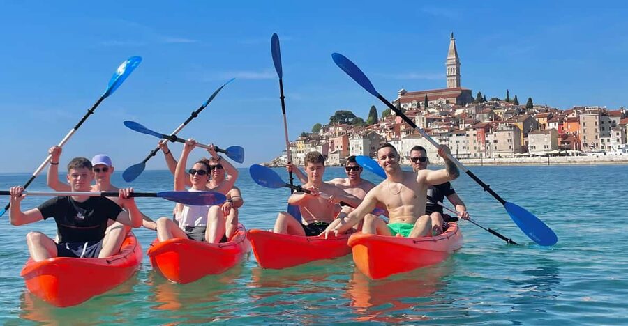 Rovinj: BUBA-KAYAK TOURS, snorkeling, cliff jupming&drinks - Paddling toward Rovinj’s Old Town