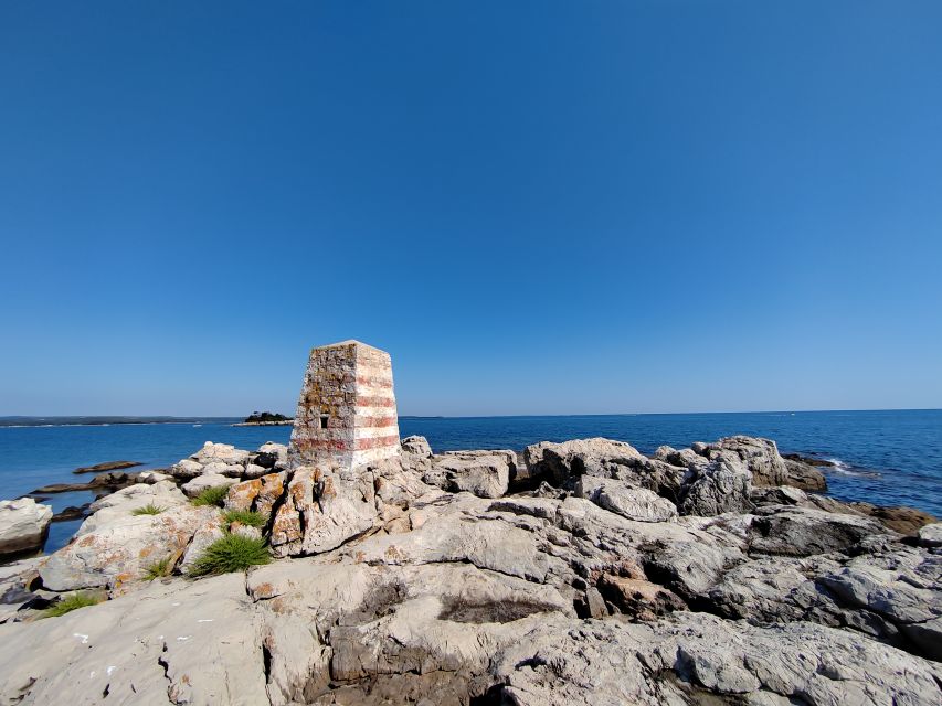 Rovinj: Golden Cape Desert Islands Kayak & Snorkeling Tour - Red Island and the choice to explore or relax