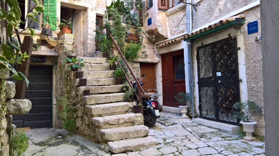 Rovinj: Guided Walking Tour - Local advice you can use after the walk