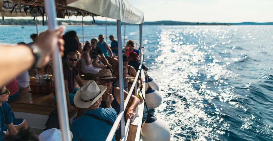 Rovinj: Sunset Cruise with Swim Stop, Drinks, and Fruits - Key points to know before booking