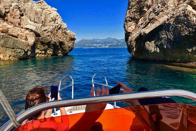 Sail, see, stop, photograph (4 hours) - Who should book this private boat trip?