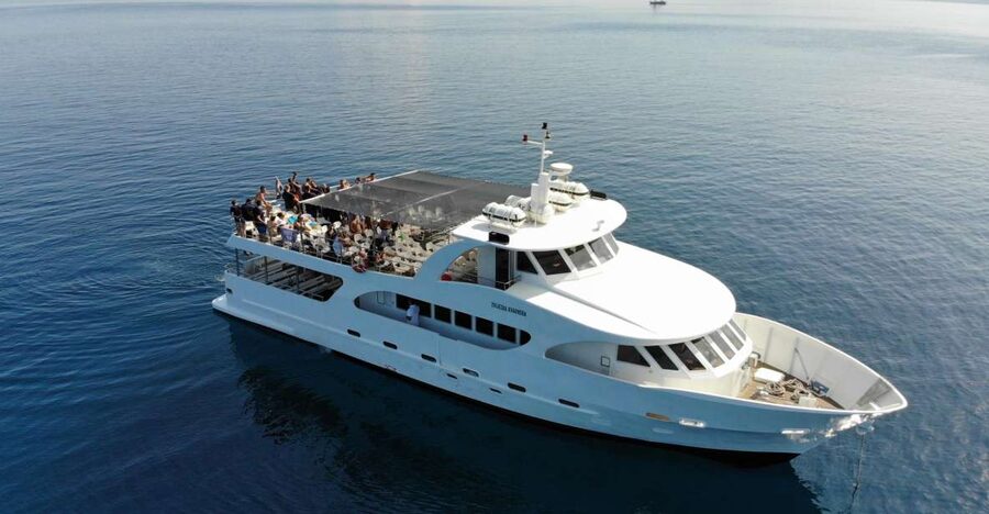Sakarun Beach Full-Day Guided Tour from Zadar - The 10-minute bus ride across Dugi Otok