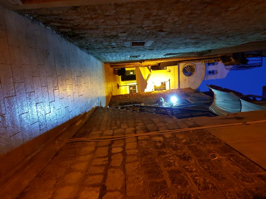 Sibenik: Guided Evening Walking Tour - Four Wells and the question of water