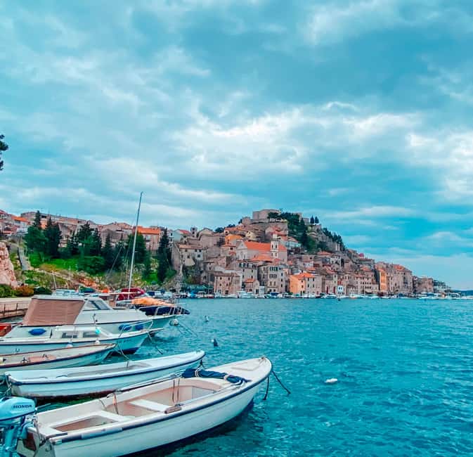 Sibenik: Guided Walking Tour - A quiet pause in Mediterranean Park