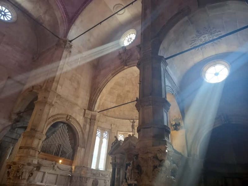 Šibenik: Medieval Night Walking Tour - The Four Wells and the problem of water