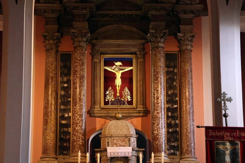 Šibenik: Medieval Night Walking Tour - St. Lawrence Monastery, the cave, and quiet religious corners