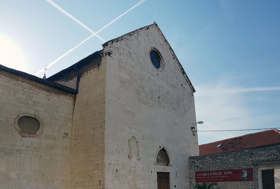 Šibenik walking tour in one hour! - Finding the Šibenik meter