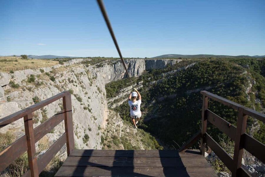 Šibenik : Zipline Šibenik - Čikola Canyon - Guides and safety on the cables