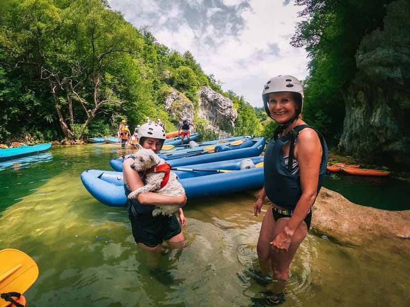 Slunj: River and Waterfalls Kayaking on Mrežnica river - Getting ready at Primišlje