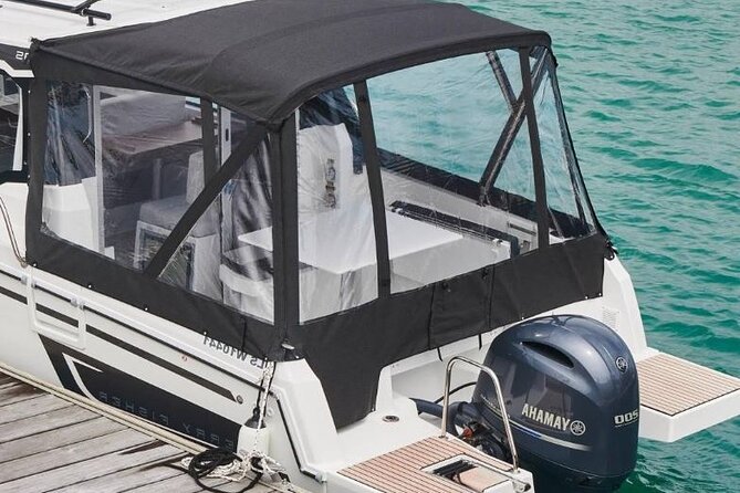 Speedboat transfer from Hvar town (Water taxi transfer) to Airport Split - Why this Hvar transfer can save your airport day