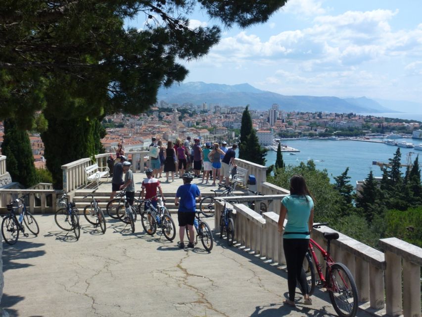 Split 3-Hour Guided Bike Tour - What the guides add to the ride