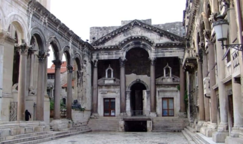 Split and Salona Cultural Heritage Day Tour from Trogir - Walking through Diocletian’s Palace