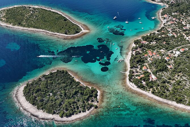 Split: Blue Lagoon & 3 Island Cruise with Wine & Snorkeling - The best parts at a glance