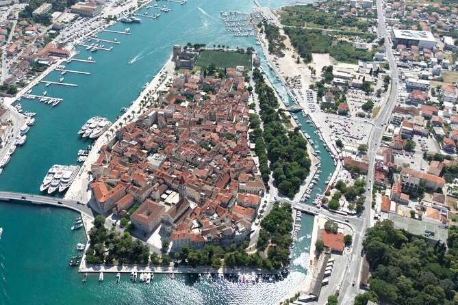 Split: Blue Lagoon & 3 Island Cruise with Wine & Snorkeling - Wine, music, and the small-group feel