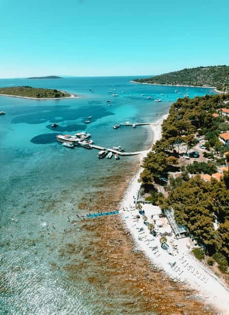 Split: Blue Lagoon & 3 Islands Speedboat Tour - Swimming time at the Blue Lagoon