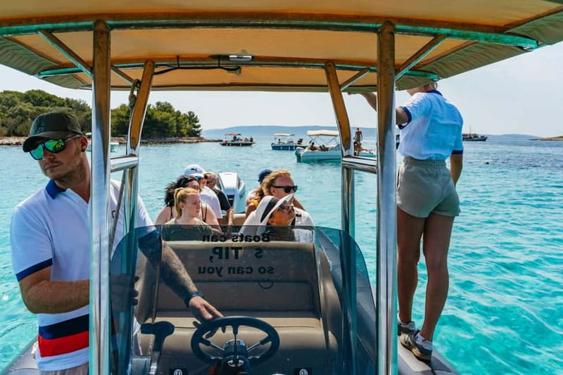 Split: Blue Lagoon & 3 Islands Speedboat Tour - Maslinica on Šolta, a quiet harbor stop