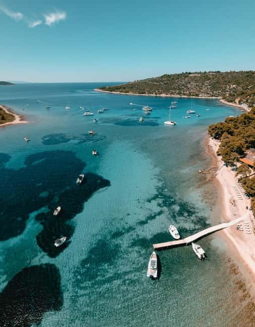 Split: Blue Lagoon & 3 Islands Speedboat Tour - Crew, safety, and the small-group feel