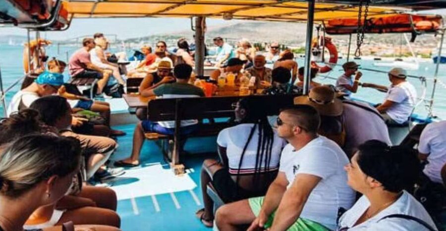 Split: Blue Lagoon Boat Trip with Lunch, Wine and Snorkeling - Key points to know before booking