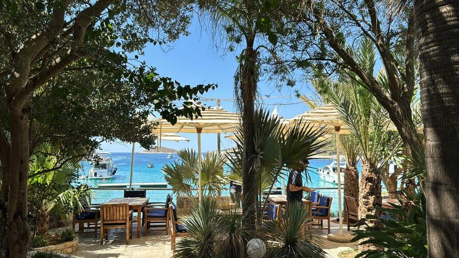 Split: Blue Lagoon, Hvar and 5 Islands Small Group Boat Tour - The Blue Lagoon: A Strong Final Stop