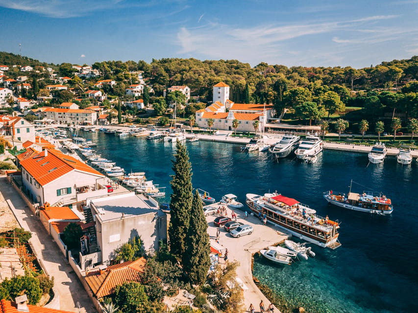 Split: Blue Lagoon, Shipwreck and Šolta with Food and Drinks - Swimming at the Blue Lagoon