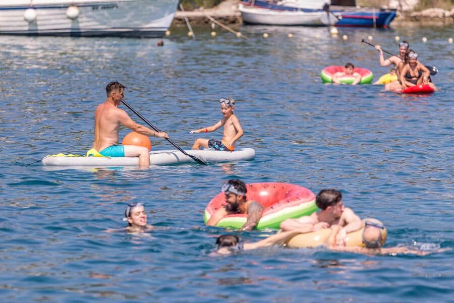 Split: Blue Lagoon, Shipwreck, & Šolta with Lunch & Drinks - Who will enjoy this boat trip most