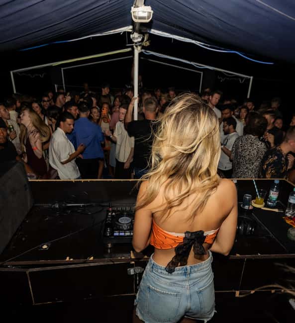 Split: Boat Crawl with Nightclub Access, Shots, & Boat Party - Who will enjoy this most?