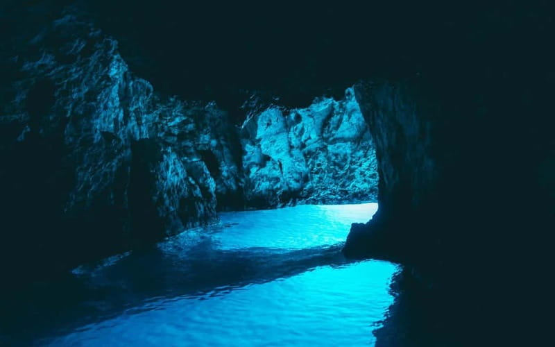Split: Boat Tour to Blue Cave, Vis, Blue Lagoon, Hvar, Brač - What this $135 day really includes