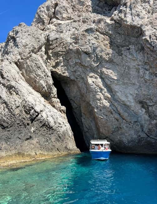 Split: Boat Tour to Blue Cave, Vis, Blue Lagoon, Hvar, Brač - The long run to the Blue Cave