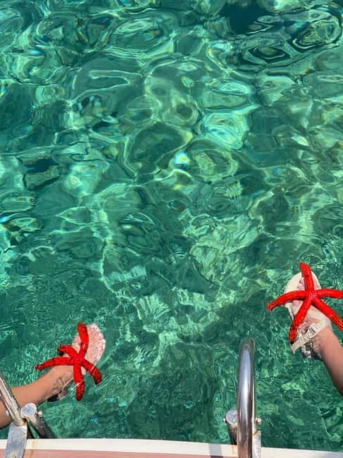 Split: Boat Tour to Blue Cave, Vis, Blue Lagoon, Hvar, Brač - Stiniva Bay: dramatic views in 25 minutes