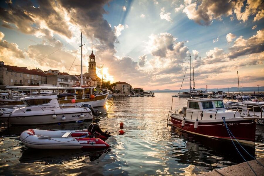 Split: Brac Island and Sutivan Village Sunset Boat Tour - Key Points to Know Before You Book