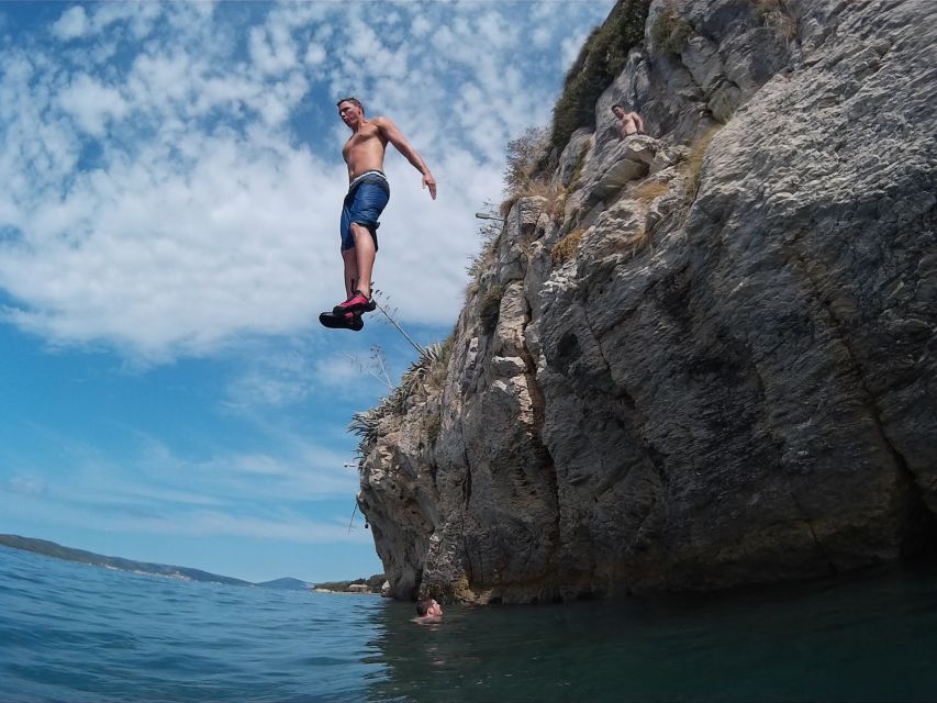 Split: Cliff Jumping & Deep Water Solo Tour - The jump back into the water