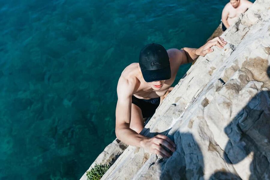 Split: Cliff Jumping & Deep Water Solo Tour - Getting started with the right route